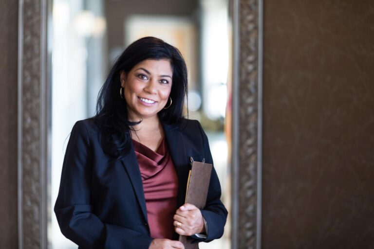 how-professional-headshots-can-improve-your-linkedin-profile